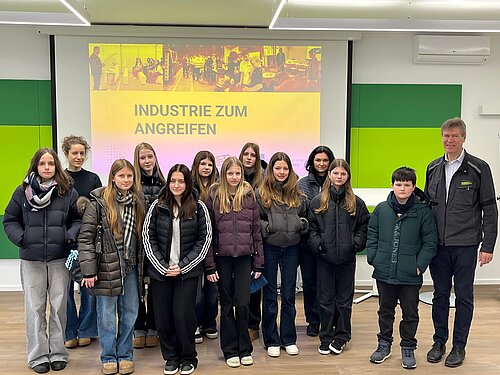 Jugendliche besuchten PET to PET Recycling Österreich GmbH.