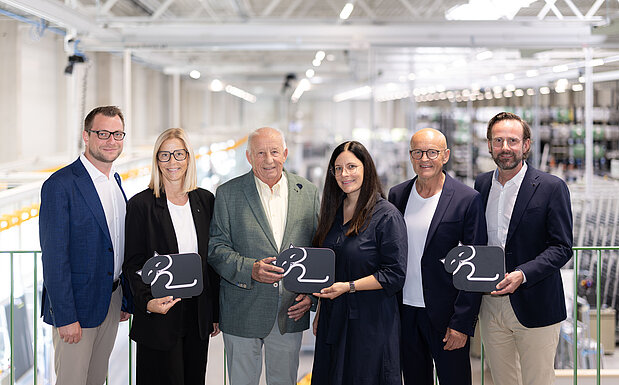 Geschäftsführer Clemens Zinnbauer, Daniela Katzbeck, Hans Peter Katzbeck, Kristina Katzbeck, Geschäftsführer Manfred Deutsch und Prokurist Georg Nagl.